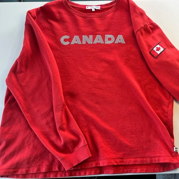 Hudson’s Bay-Team Canada Crewneck 🇨🇦 - Picture 2 of 10